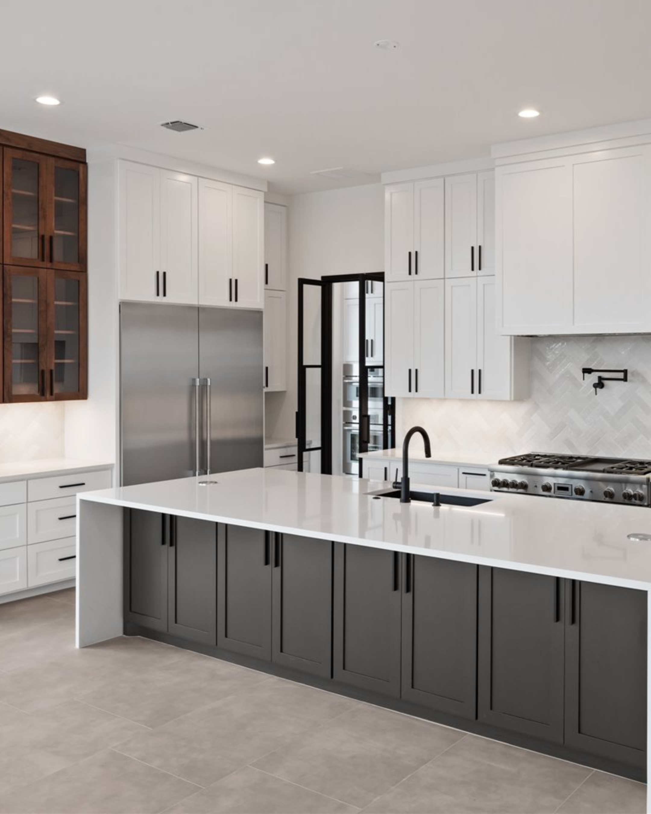 Leigh - 24"x48" - Grey - Matte